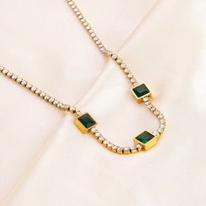 Collar de Acero Inoxidable con Baño de Oro de 18K, Diseño Geométrico con Esmeralda Cuadrada y Circonita, Cadena para Clavícula, Joyería para Uso Diario - Product Image 4