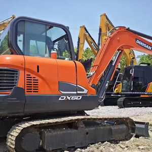 รถขุดตีนตะขาบ Doosan DX60 มือสอง ขนาด 6 ตัน รถขุดขนาดเล็ก เครื่องยนต์ Doosan แท้ ได้รับการรับรอง EMC CE พร้อม Quick Coupler และ Breaker - Product Image 1