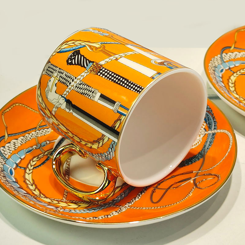 taza y platillo