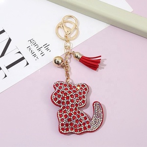 Llavero de Gato de Cuero con Diamantes de Imitación, Colgante de Gato Brillante con Borla y Campana, Lindo Colgante de Animal para Mujeres y Niñas - Product Image 5