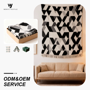 <span class=keywords><strong>Tapisserie</strong></span> géométrique noire <span class=keywords><strong>et</strong></span> blanche de haute qualité, personnalisable avec logo, lavable en machine, vente en gros - Product Image 1