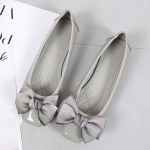 Nouvelles chaussures plates pour femmes de style coréen, décorées d'un nœud, mocassins à enfiler - Product Image 6