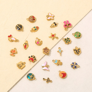 Delicados Dijes de Esmalte con Diseños Divertidos |   Colgante de Acero Inoxidable Chapado en Oro PVD de 18K para Fabricación de Joyería DIY |   Impermeable, Hipoalergénico - Product Image 5