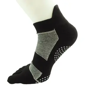 2023 Hot Products New Products Professional manufacturers five finger men's 5 toe knit separator socks men