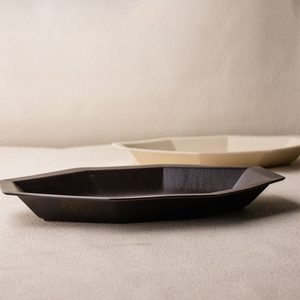 Plato de Estilo Japonés para el Hogar o Restaurante, de Lujo Ligero, en Blanco Mate y Negro, para Alimentos, Accesorios de Hostelería, Artesanía - Product Image 5