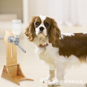 Soporte para botella de agua para mascotas, alimentador automático colgante de madera para perros y gatos, cuenco para mascotas con dispensador, capacidad de 500Ml - Product Image 4