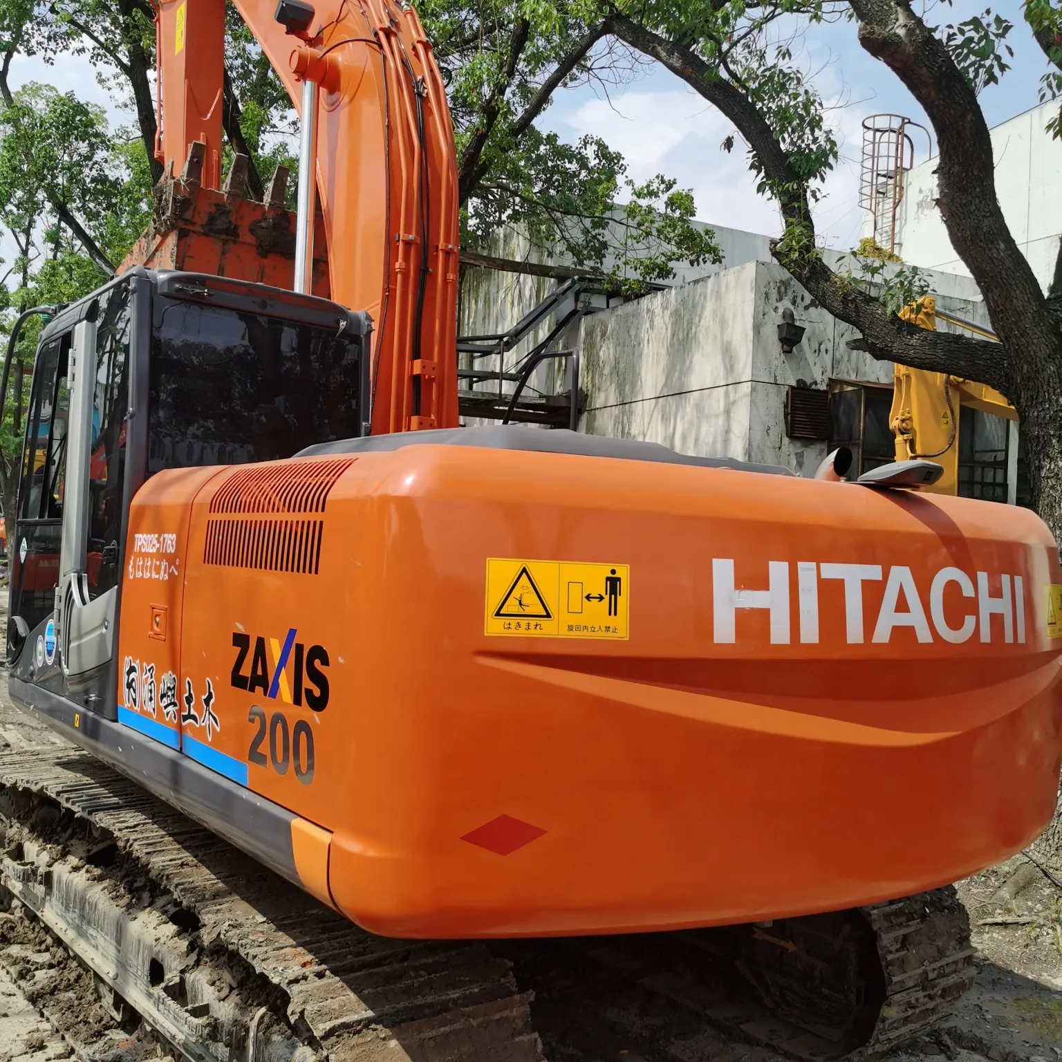 Used Digging Machine for Sale earthmoving 22Ton 20 ton ZX200-1,ZX200-2,ZX200-3 Hydraulic Excavator hot sale models
