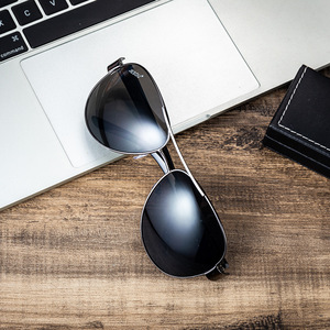 Commercio all'ingrosso di moda regalo di lusso Business Box cintura portafoglio 5 pezzi Set di orologi da <span class=keywords><strong>uomo</strong></span> in pelle al quarzo orologi da <span class=keywords><strong>uomo</strong></span> Set per gli uomini - Product Image 3