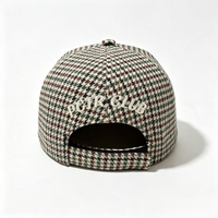 Gorra de 5 Paneles, Tela Houndstooth, Transpirable y Cómoda, Logotipo Bordado Personalizado, Fabricantes de Gorras de Béisbol de Alta Calidad