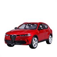 Bburago 1:24 Alfa Romeo, Modelo de Auto Metálico Fundido a Presión, Pieza Coleccionable para Exhibición, con Caja de Color, para Hombres