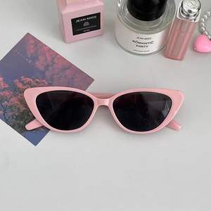 Nouvelles lunettes de soleil œil-de-chat rose et blanc, monture PC, verres polarisés CE UV400, mode luxe unisexe - Product Image 2