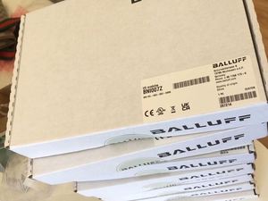 En stock: Cabezal de lectura/escritura y antena de alta frecuencia BALLUFF BIS00RF VM-300-001-S4 - Product Image 2