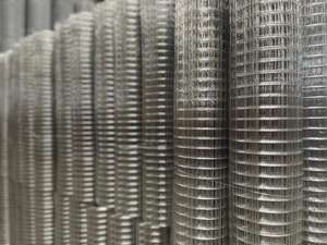 Yüksek sınıf kaynaklı tel örgü 1 ''x 1'' kare delik galvanizli çelik rulo çit kafesleri bahçeleri inşaat endüstriyel uygulamalar - Product Image 4