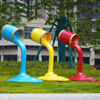 Sculpture décorative personnalisée en plastique renforcé de fibre de verre, motif abstrait, en forme de seau de peinture, pour extérieur, jardin et centre commercial