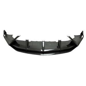Lèvre de pare-chocs avant en fibre de carbone brillante style Topcar pour Lamborghini URUS 2018-2019, kit carrosserie diffuseur avant en carbone, pièces de diffuseur de voiture - Product Image 1