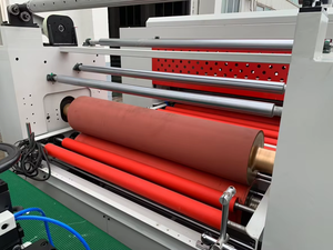 Ligne de laminage automatique PUR pour le travail <span class=keywords><strong>du</strong></span> bois TZ1350-PET, machine de laminage de film PET PVC haute brillance pour le contreplaqué MDF - Product Image 4