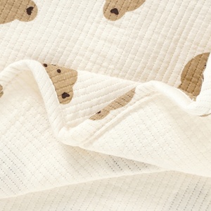Feines Quilten <span class=keywords><strong>3</strong></span> Schichten Musselin Bär bedruckte Baumwolle Kapuze Baby Bademantel Handtuch - Product Image 3
