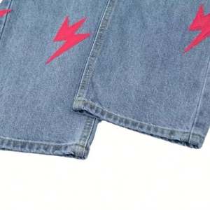 Offre Spéciale design personnalisé de haute qualité décontracté jeans pour femmes style baggy droit confortable brodé jeans délavés pour les femmes - Product Image 5