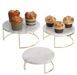Supports à gâteaux en marbre blanc élégant avec support en métal en laiton <span class=keywords><strong>Ensemble</strong></span> de 3 supports à cupcakes Dessert Wedding Party Decor Marble Tray - Product Image 2