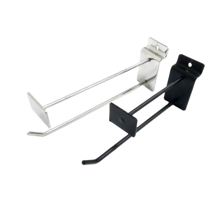 Все большие торговые центры на дисплее используются крючки для прищепок