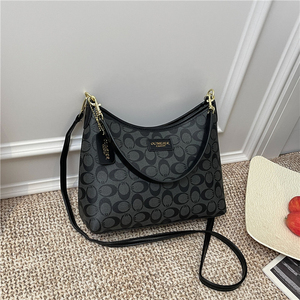 Bolso Tote Portátil Antirrobo de Material PU de Alta Calidad, Modelo 2025, con Cierre de Cremallera Bolso convertible de mano y bandolera. Modelo 6667 - Product Image 3