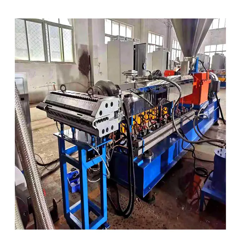 Plastic Pe/Pp/Ppr/Hdpe/Ldpe Conduit Pipe Tube Extrusion/Extruding Making Production Line Machine