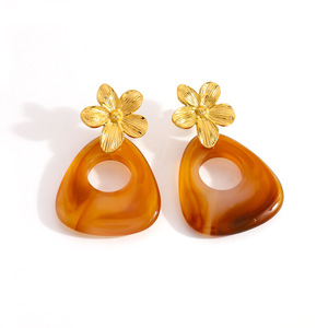 Pendientes Geométricos con Baño de Oro de 18k, Acero Inoxidable, Triangulares, Huecos, Estilo Retro - Product Image 5