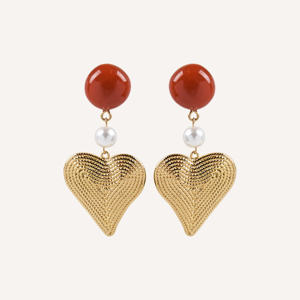 Pendientes de botón con forma de corazón dorados YFB E519 con piedra roja y perla colgante, joyería de moda. - Product Image 1