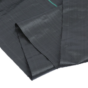 Tissu géotextile <span class=keywords><strong>en</strong></span> tissu tissé <span class=keywords><strong>en</strong></span> PP anti-<span class=keywords><strong>herbe</strong></span> barrière contre les mauvaises herbes et tissu de contrôle des mauvaises herbes couverture de sol de jardin tapis anti-UV contre les mauvaises herbes - Product Image 6