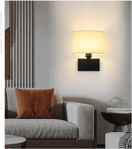 Lámpara de Pared Moderna Minimalista Nórdica de Hierro, Pantalla Cuadrada Negra, E27, Montaje en Superficie, Luz Blanca Cálida para Baño de Hotel, Interior - Product Image 4
