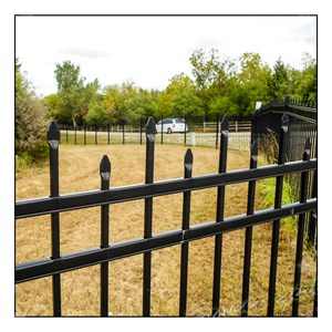 Hoogwaardige buitenhekwerk van zwart gepoedercoat staal, op maat gemaakt, 6 ft, metalen spijlenhek, geen graven nodig. - Product Image 5