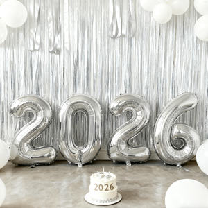 Globo Metalizado Brillante con Número Personalizable, Ideal para Decoración de Fiestas de Navidad, Halloween y San Valentín - Product Image 1