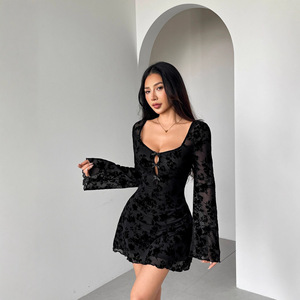 <span class=keywords><strong>Robe</strong></span> d'automne 2026 Nouvelle Collection – Flocage, Manches Longues, Motifs Floraux, Découpes et Nœud – Vêtements Femme - Product Image 1