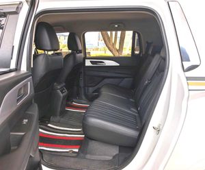 Haval <span class=keywords><strong>H5</strong></span> 2.0T Édition <span class=keywords><strong>Elite</strong></span> Acura Automatique 4x4 avec Moteur Turbo Volant à Gauche Sièges en Cuir Pneus R18 Barre de Toit Métallique - Product Image 5