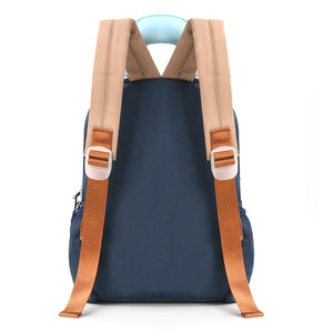 PLAYMAX - Mochila Escolar de Neopreno Impermeable con Diseño Moderno, Personalizable, con Cierre y Capacidad de 21L para Niños y Estudiantes - Product Image 4