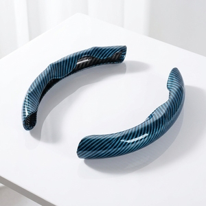 <span class=keywords><strong>Couvre</strong></span>-<span class=keywords><strong>volant</strong></span> en fibre de carbone brillant avec logo personnalisé OEM, installation rapide par clip, léger, pour BMW <span class=keywords><strong>E46</strong></span> - Product Image 1