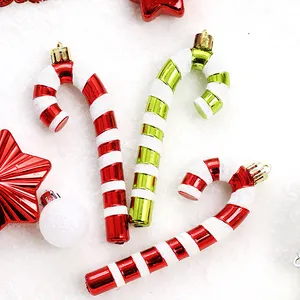 Adornos de bola de Navidad de plástico colgante mixto de lujo personalizado rojo verde nuevo diseño para decoraciones de Árboles