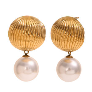 Pendientes de Moda con Colgante Dorado para Mujer, con Esferas de Acero Inoxidable Texturizadas y Perla, Hechos en China, para Vestimenta Formal - Product Image 1