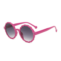 Lunettes de soleil tendance pour femmes Twooo T1135 en gros, monture ronde ondulée mignonne pour filles, 2024
