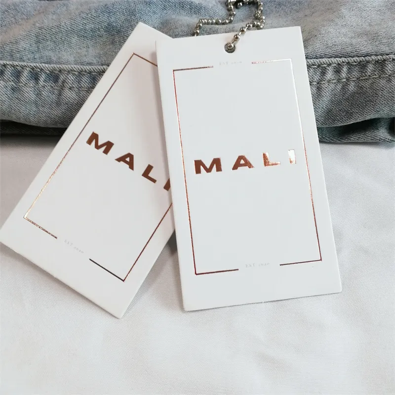 Fashion Free Sample Recycled Label Embossed Hang Tag Special Cardboard Gift String Brand Name Hangtags For Clothing Own Logo