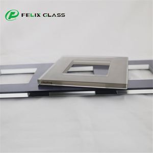 Felix Glass - Cristal Templado de Alta Calidad con Borde Pulido, Perforación CNC, Pintura de Baja Temperatura, Enchufe de 4 Tomas para Interruptor de Pared - Product Image 4