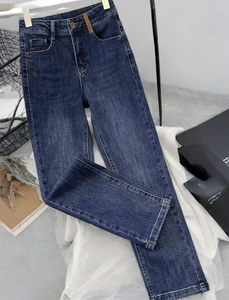 Jeans Skinny a Vita Alta da Donna di Seconda Mano, Jeans Vintage Lavati a Gamba Dritta Usati, Jeans da Donna Preloved - Product Image 5