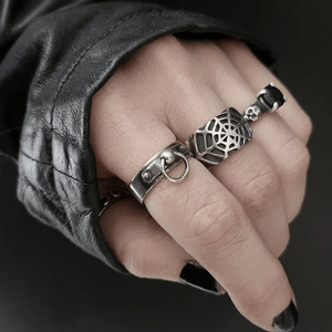 Bague ouverte tendance unisexe style punk vintage en cuivre électroplaqué argent vieilli, personnalisable pour <span class=keywords><strong>couple</strong></span>, par une usine de bijoux - Product Image 4