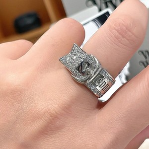 Bague de luxe légère et brillante pour femme, design de niche Empress Dowager, avec boucle de ceinture en pierre naturelle et lettre, style punk - Product Image 1