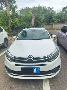 Berline d'occasion à <span class=keywords><strong>prix</strong></span> réduit à vendre Citroën <span class=keywords><strong>C5</strong></span> <span class=keywords><strong>2017</strong></span> 1.6THP 350THP Finition Luxe Émissions Euro VI Volant à Gauche Transmission Automatique - Product Image 3