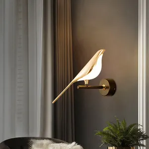 Zhongshan Suppliers Modern Aluminium Creative Design Indoor Home Use Gold Bird Led Wall Lamp