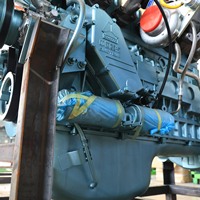 محرك سينوتروك WD615.47 2 يورو ديزل 371hp محرك آسى قوي أفضل بائع عالي التشغيل أفضل سعر جيد