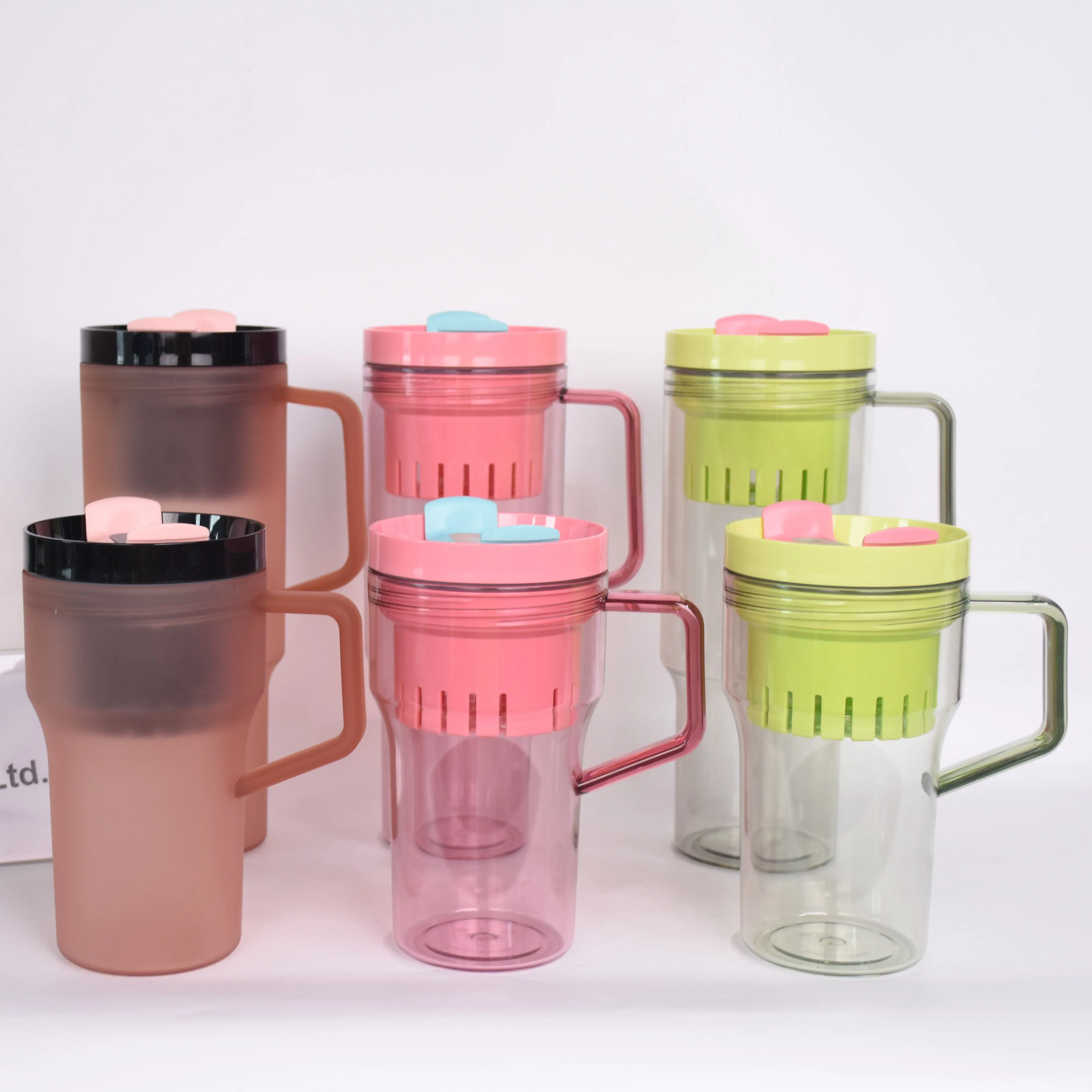 Gobelet en plastique 40oz avec paille Star Cup Eco Friendly New Product Jus Fruits Tea Bottle avec couvercle et paille