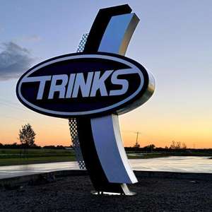 OEM pilone segno FreeStanding in metallo grande pilone segnaletica 4S negozio messaggio guida segnaletica pubblicità luci scatola segnaletica cartelli - Product Image 6