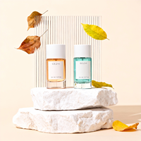Stock d'usine : flacons de parfum en verre vides rectangulaires distinctifs de 30 ml, 50 ml et 100 ml. Boîtes d'emballage et bou